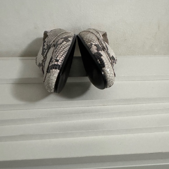 New. AGL Python Animal Print Slip On Loafers in Brown / Cream Size EU 35.5 US 5 - Picture 8 of 12
